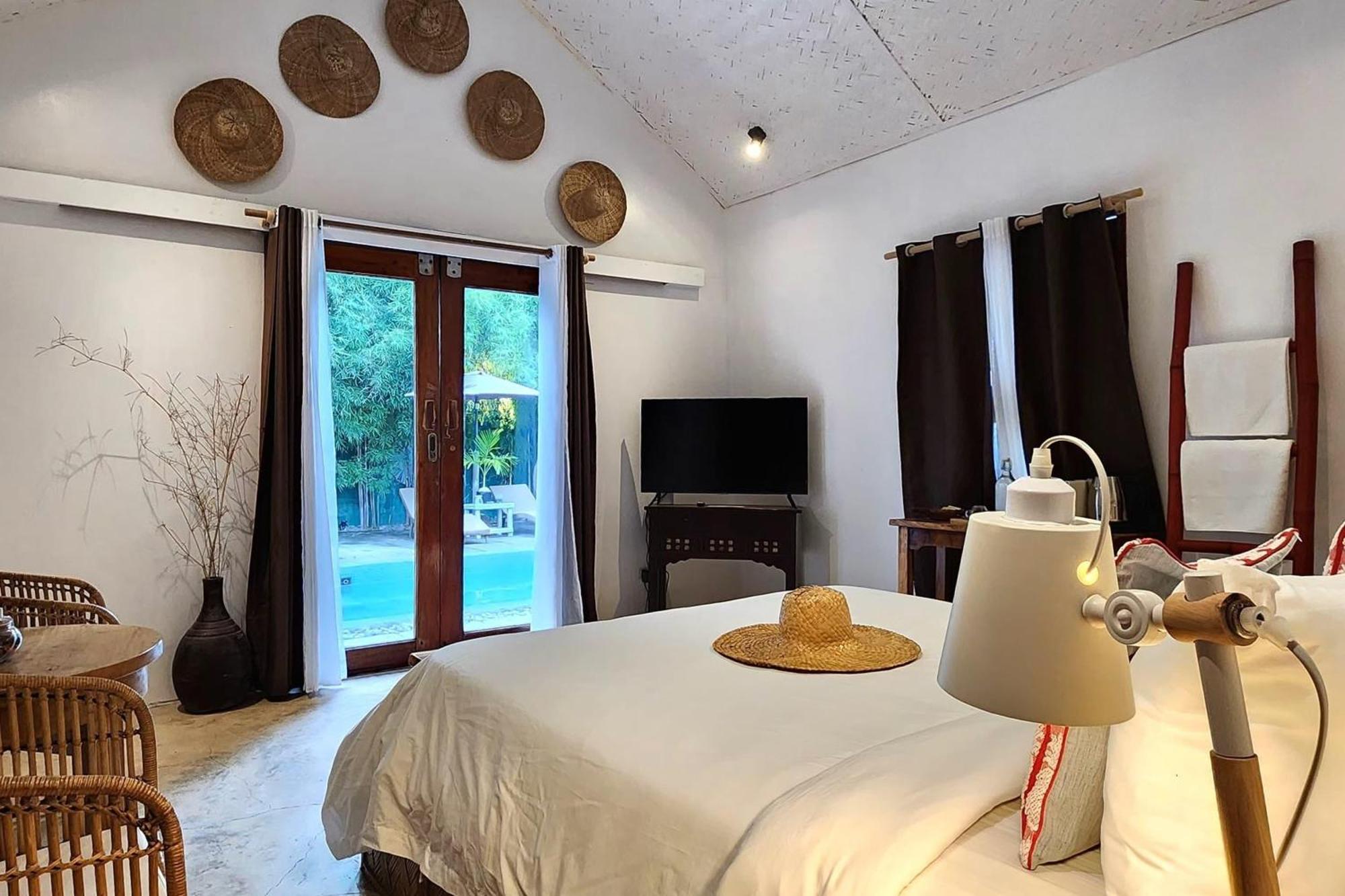 Sirom Beach House Tambobong Экстерьер фото