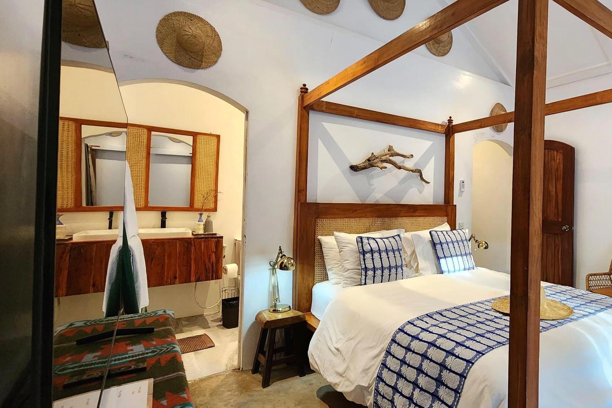 Sirom Beach House Tambobong Экстерьер фото