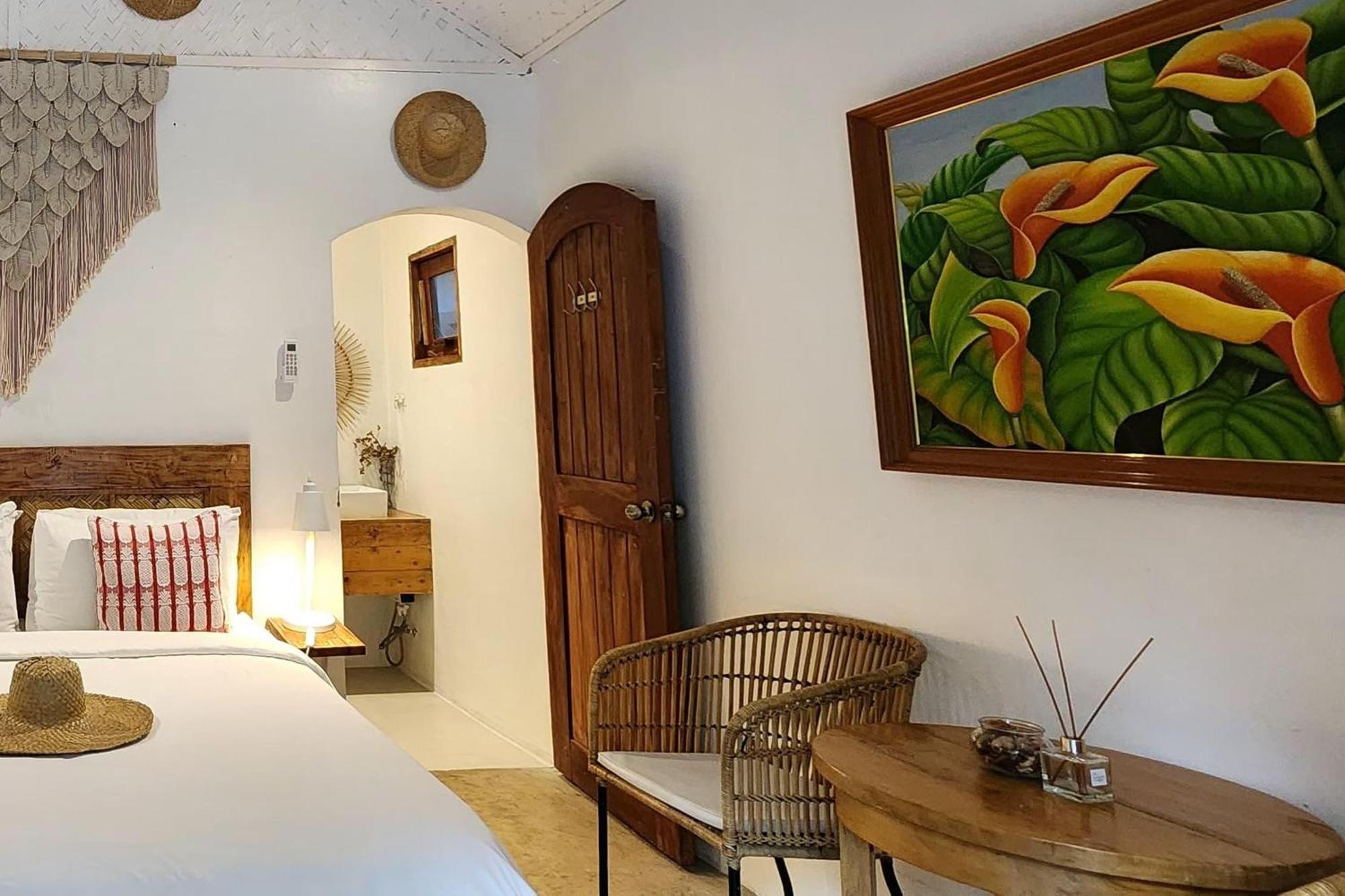 Sirom Beach House Tambobong Экстерьер фото