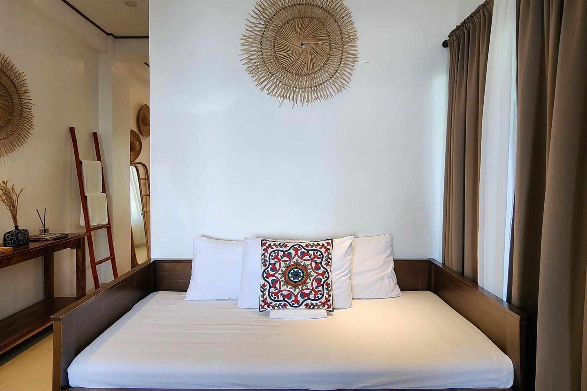 Sirom Beach House Tambobong Экстерьер фото
