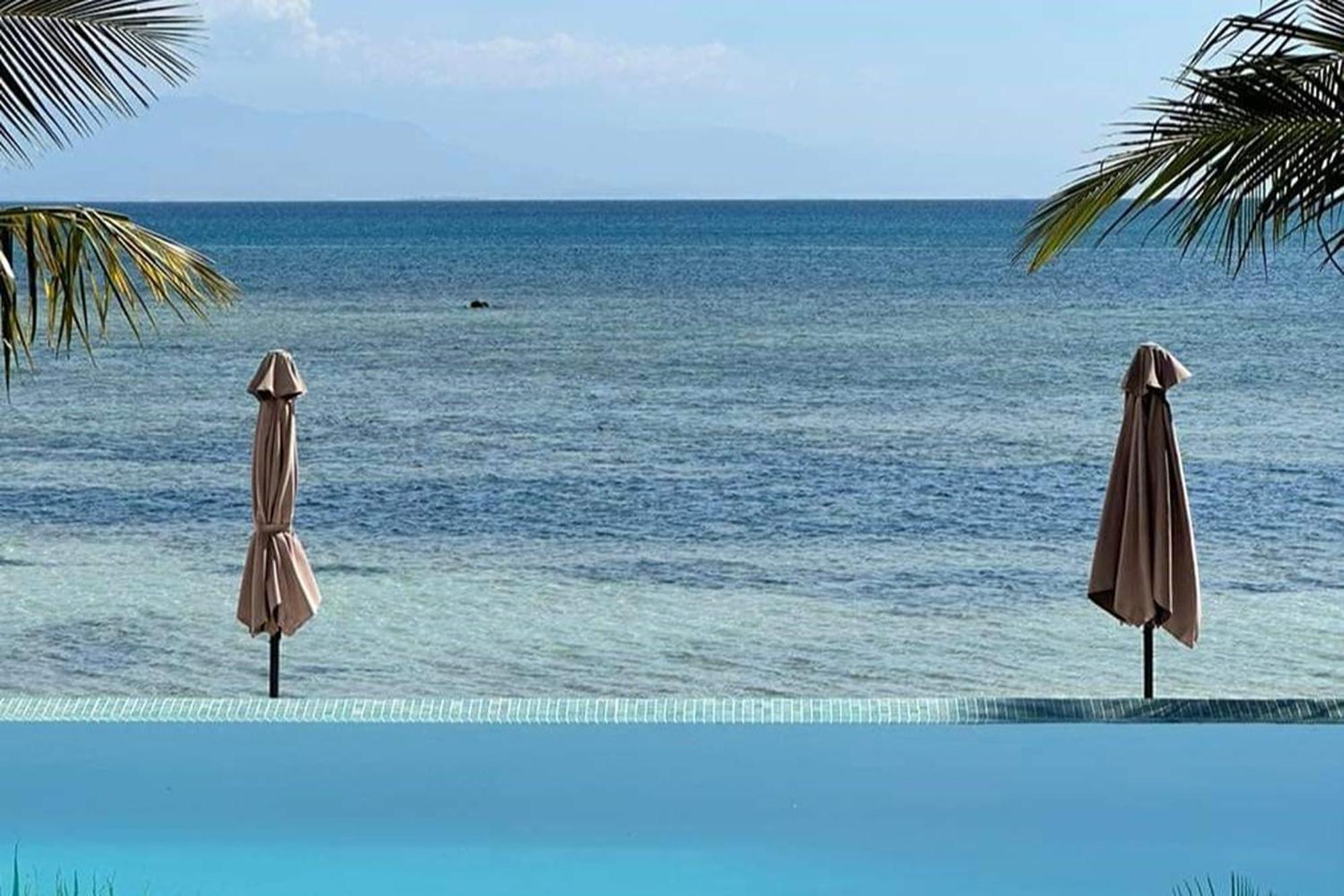 Sirom Beach House Tambobong Экстерьер фото