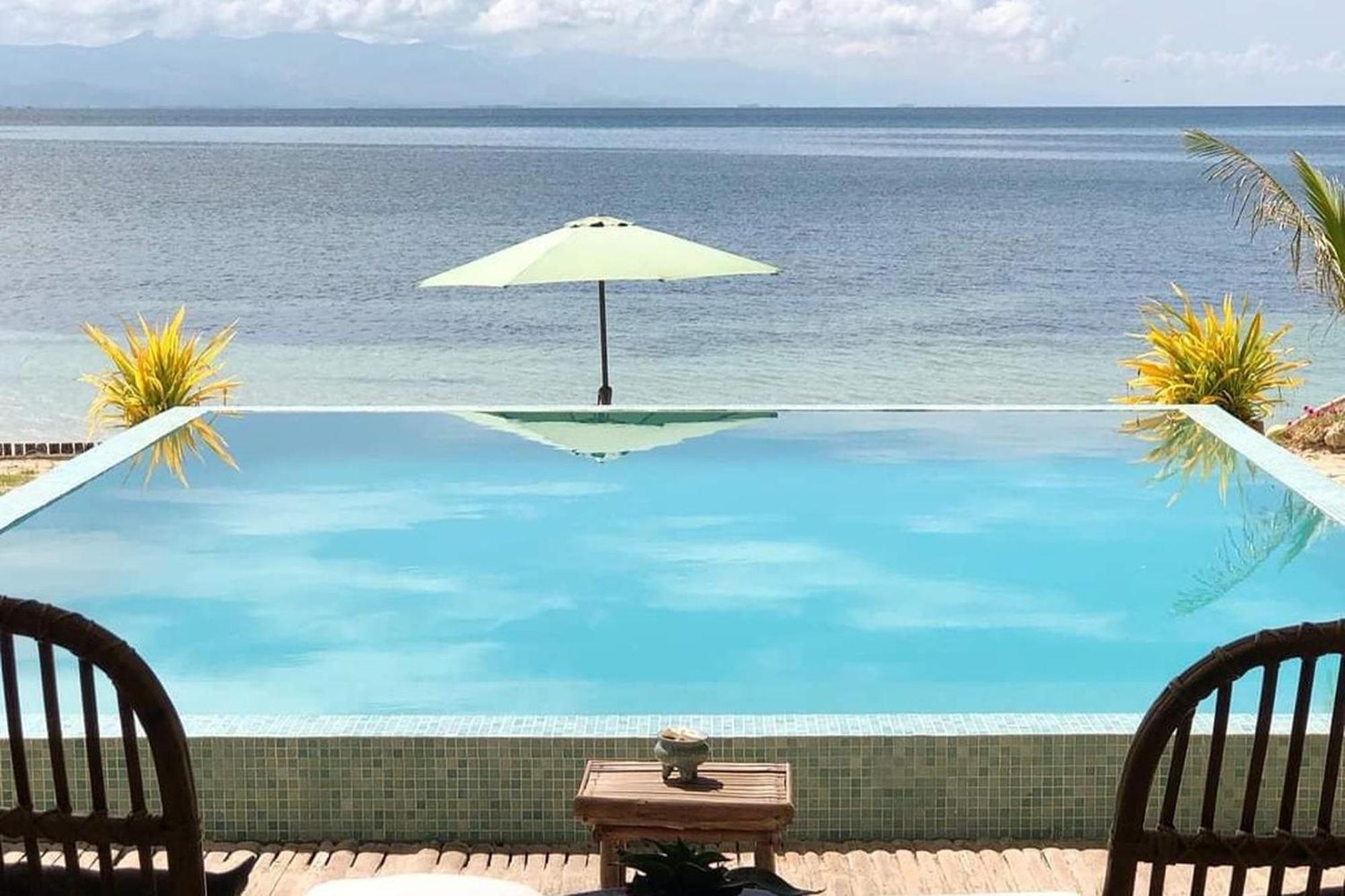 Sirom Beach House Tambobong Экстерьер фото