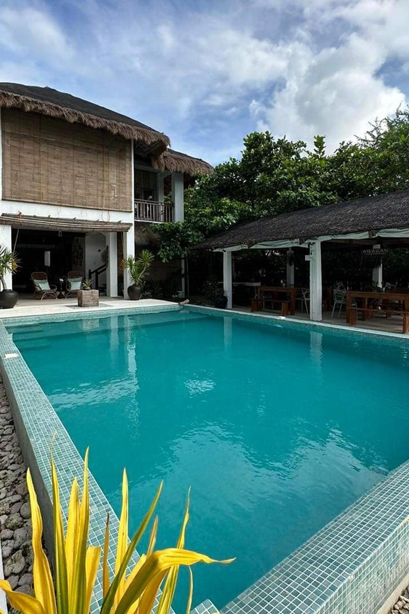 Sirom Beach House Tambobong Экстерьер фото