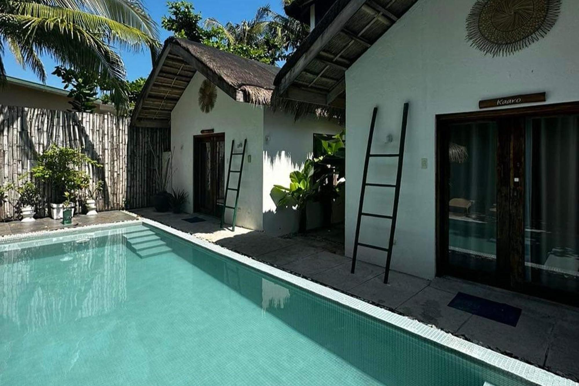 Sirom Beach House Tambobong Экстерьер фото