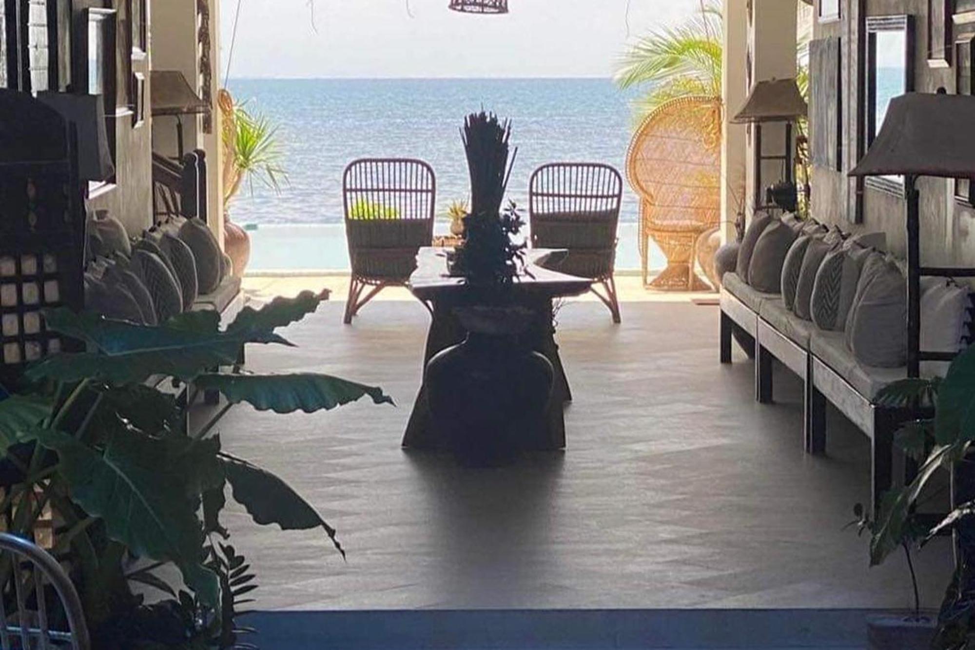 Sirom Beach House Tambobong Экстерьер фото